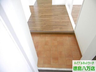 本谷マンションの物件内観写真